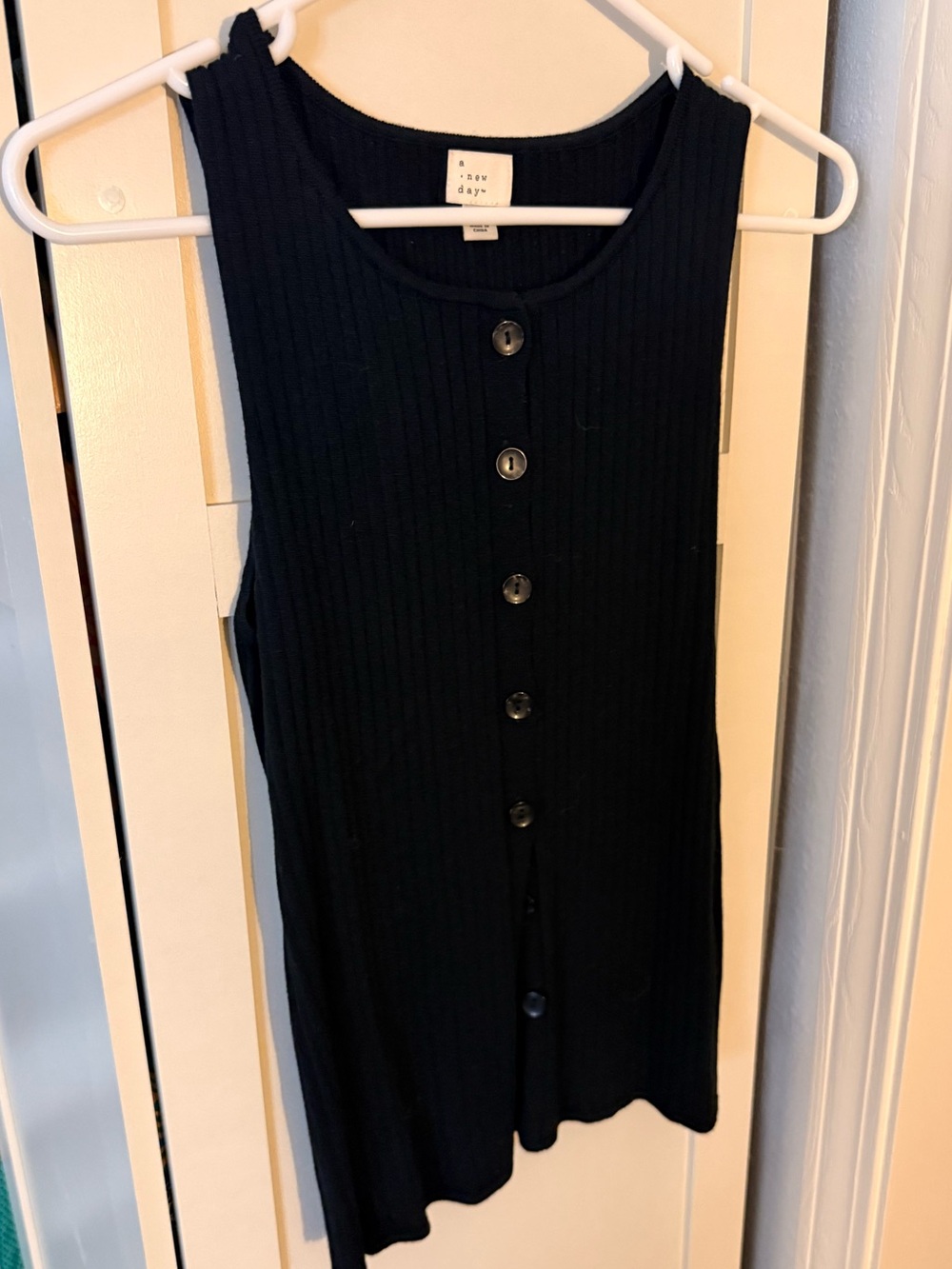 a new day Black Ribbed Button-Front Tank